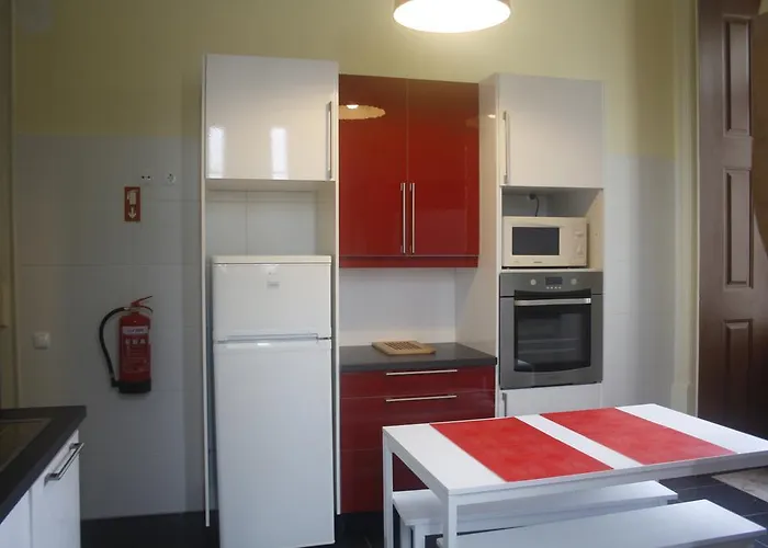 402 * Figueira da Foz